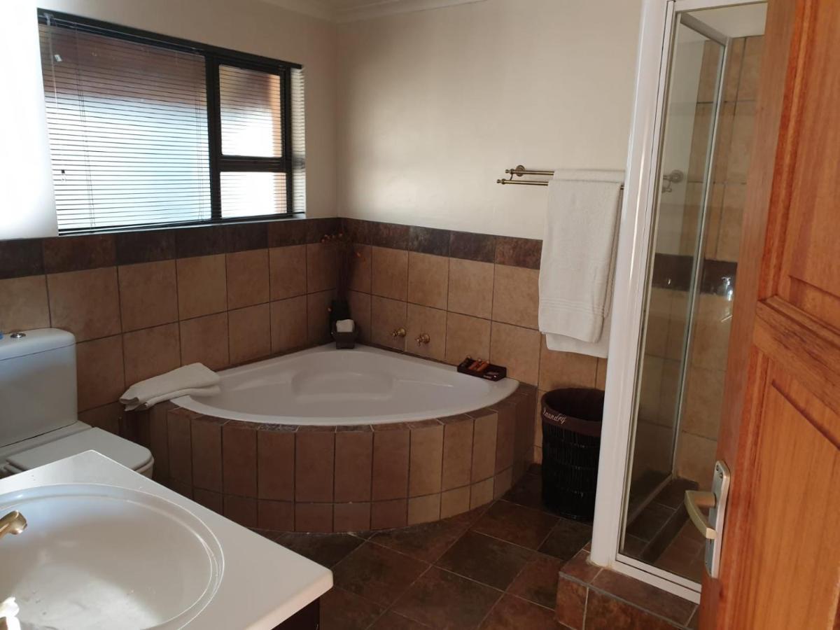 Wag N Bietjie Bush Lodge Heuningneskloof Exteriér fotografie